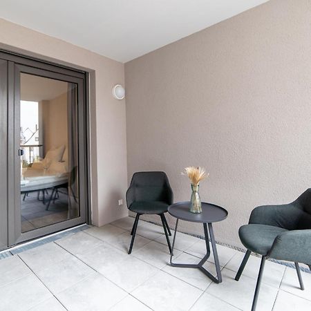 Zentrahome - Balkon Outlet Zentral Smarttv Business Metzingen  Kültér fotó