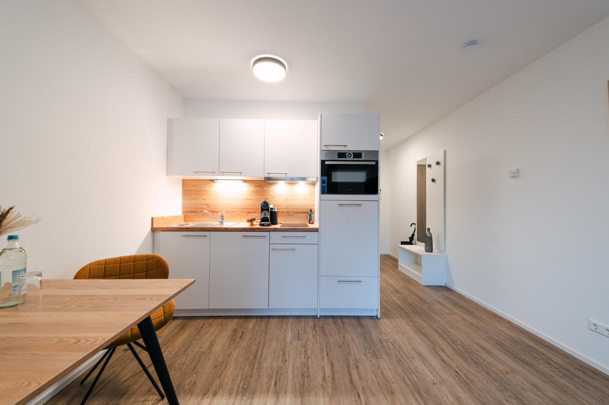 Zentrahome - Balkon Outlet Zentral Smarttv Business Metzingen  Kültér fotó