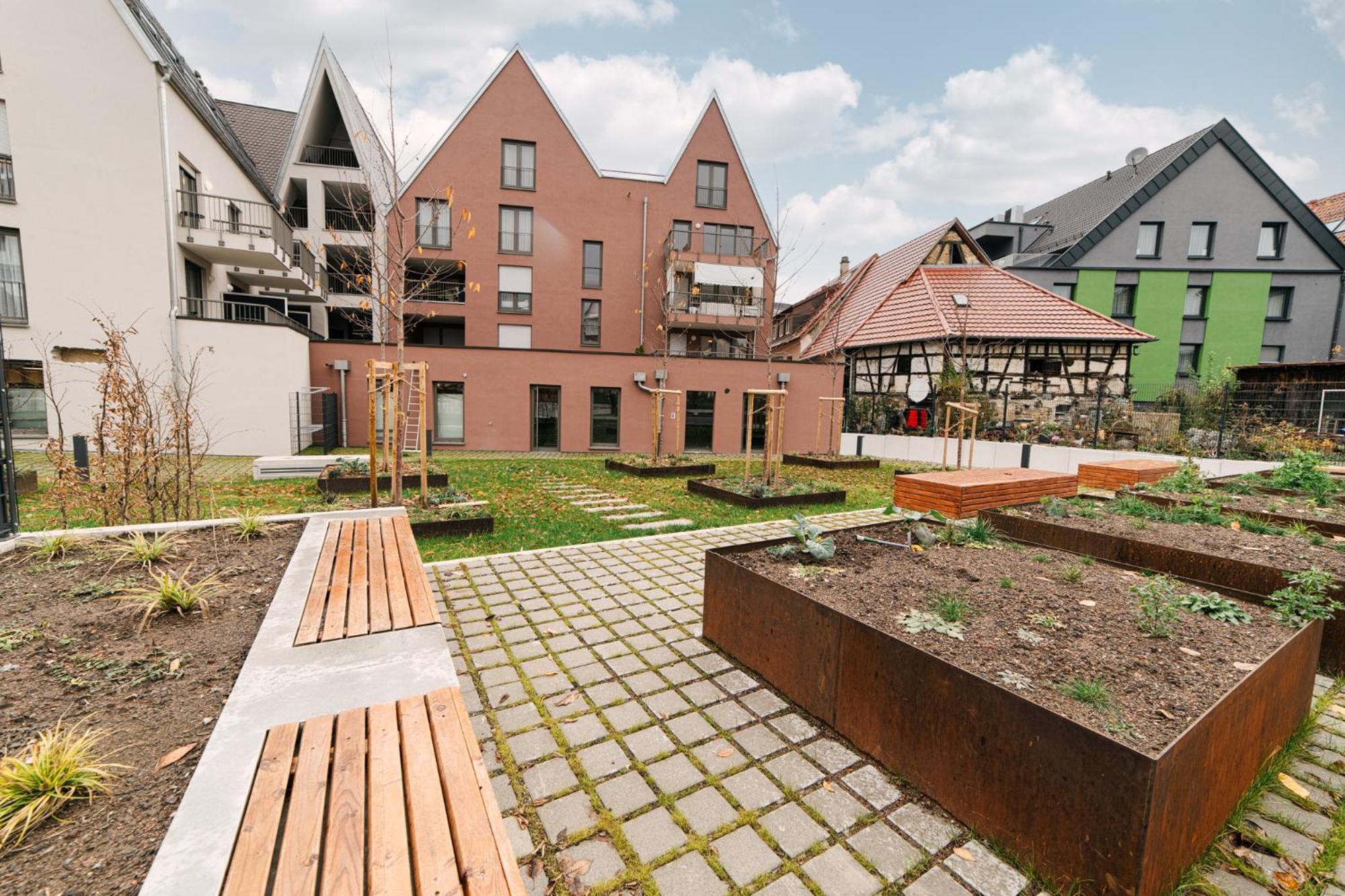 Zentrahome - Balkon Outlet Zentral Smarttv Business Metzingen  Kültér fotó