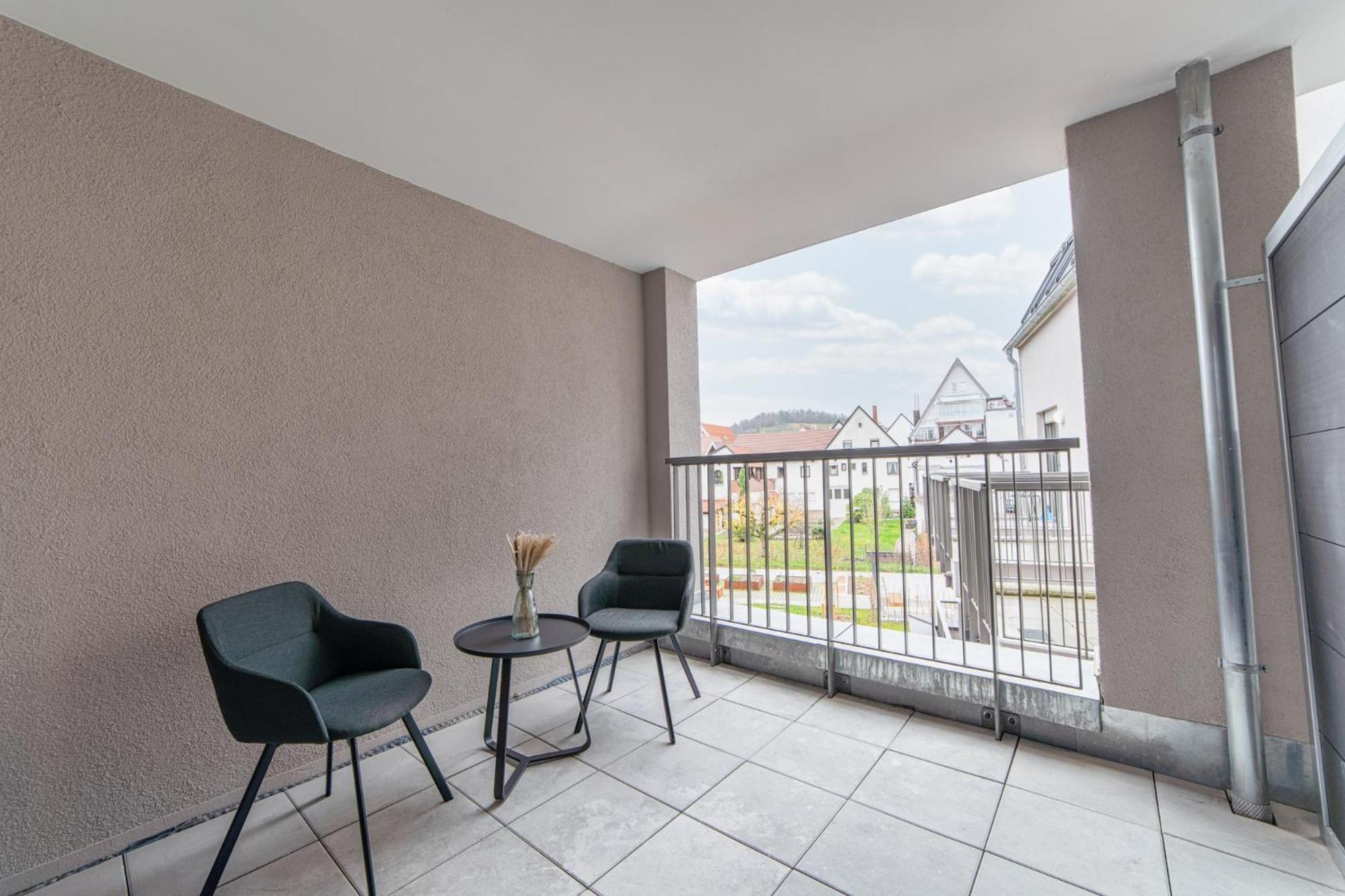 Zentrahome - Balkon Outlet Zentral Smarttv Business Metzingen  Kültér fotó