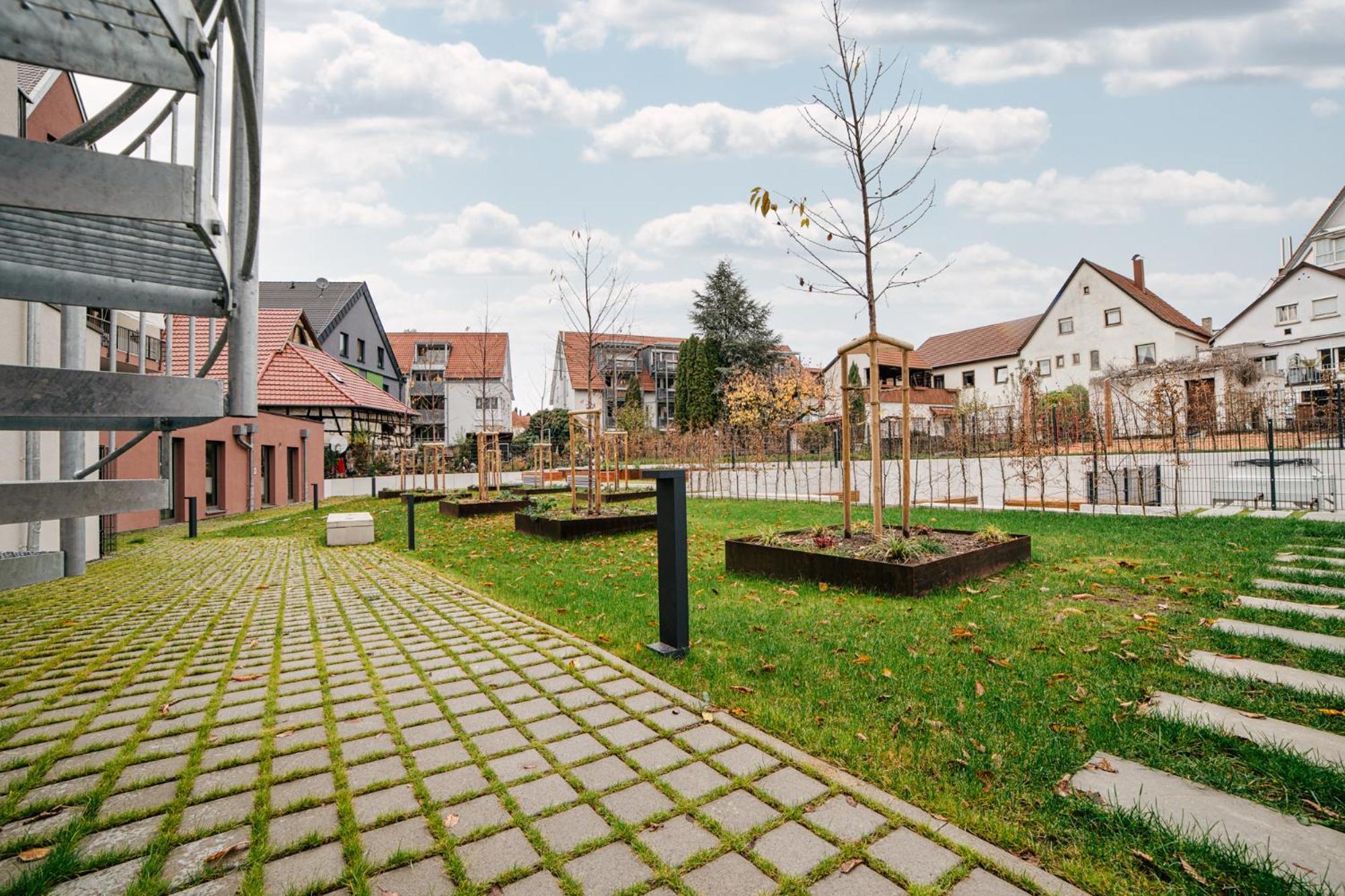 Zentrahome - Balkon Outlet Zentral Smarttv Business Metzingen  Kültér fotó
